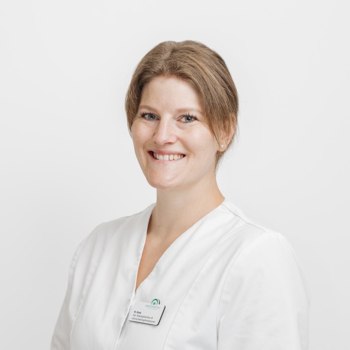 Nadine  Stutz